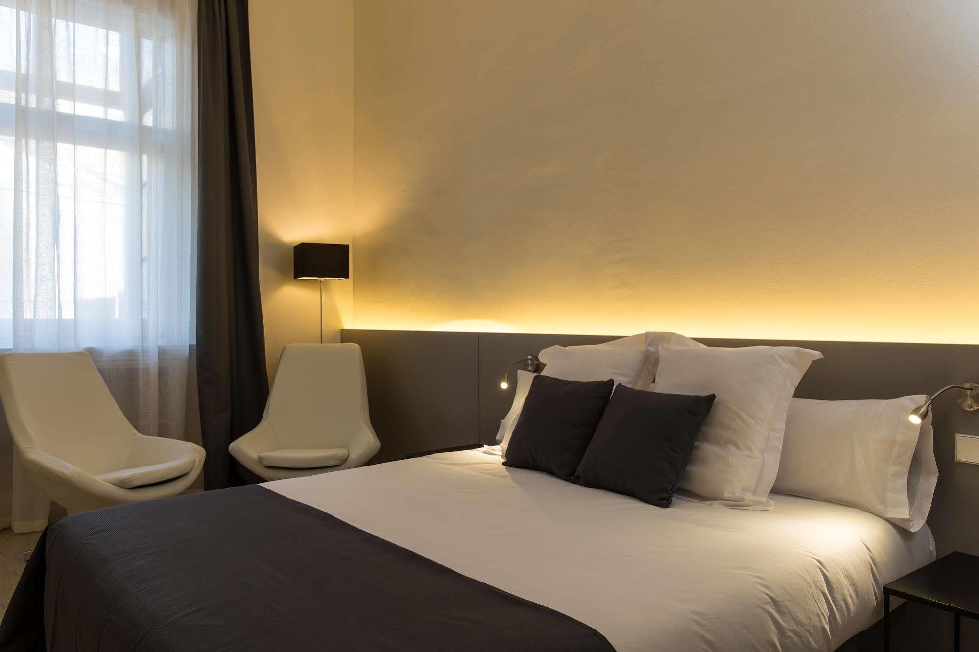 Izaila Plaza Catalunya Hotel Barcelona Kültér fotó