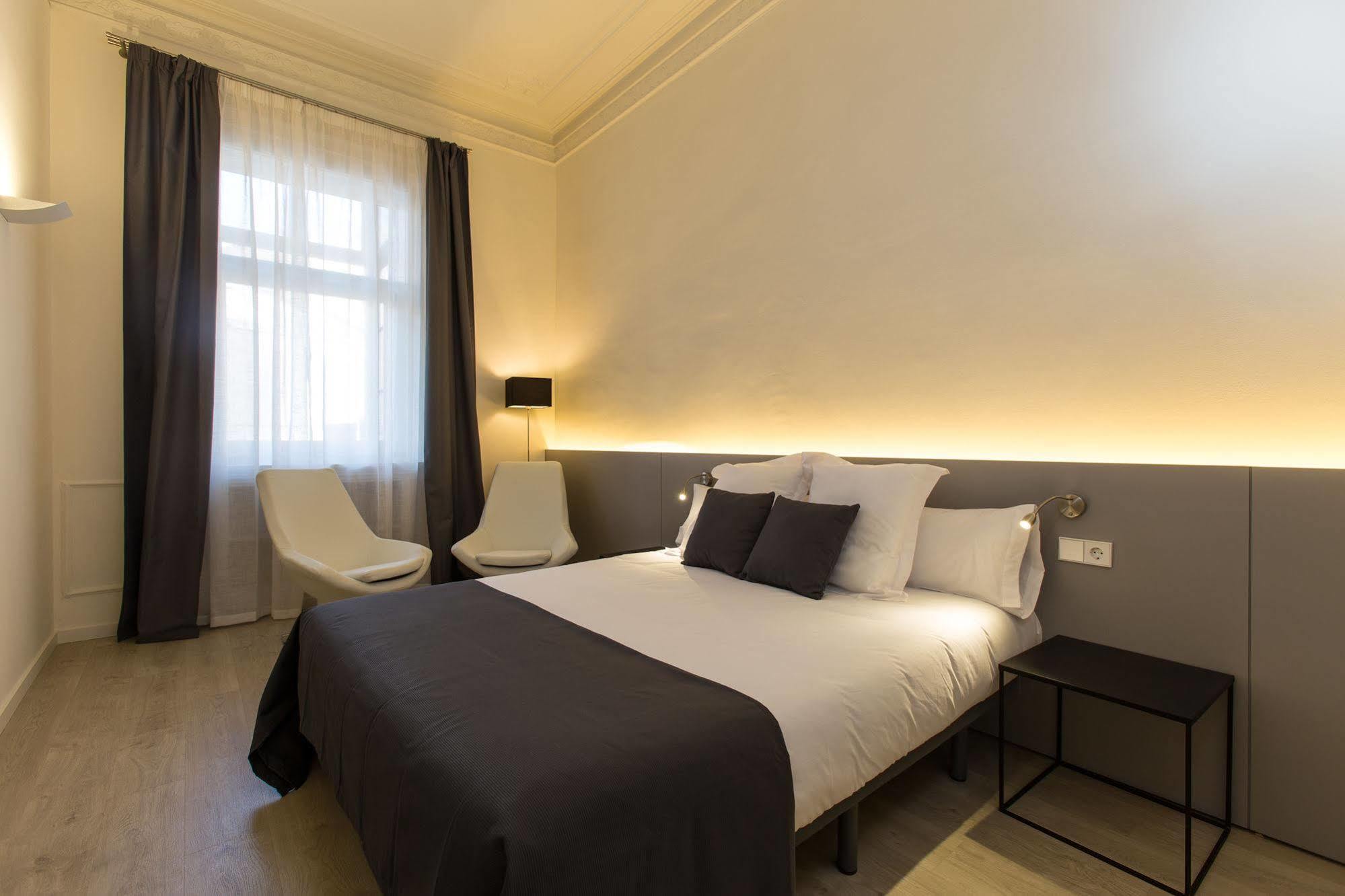 Izaila Plaza Catalunya Hotel Barcelona Kültér fotó