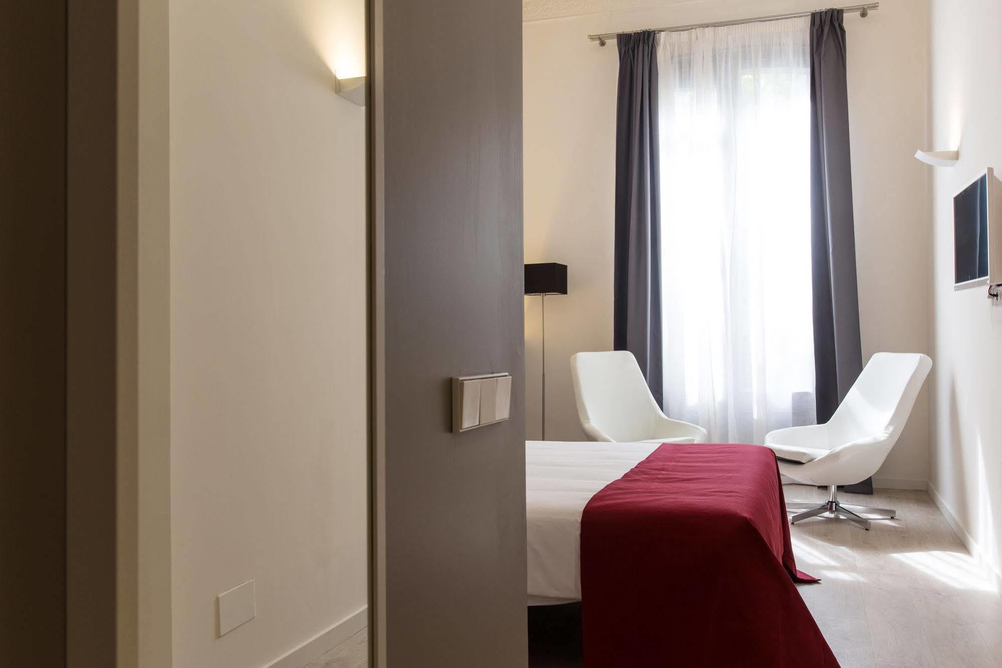 Izaila Plaza Catalunya Hotel Barcelona Kültér fotó