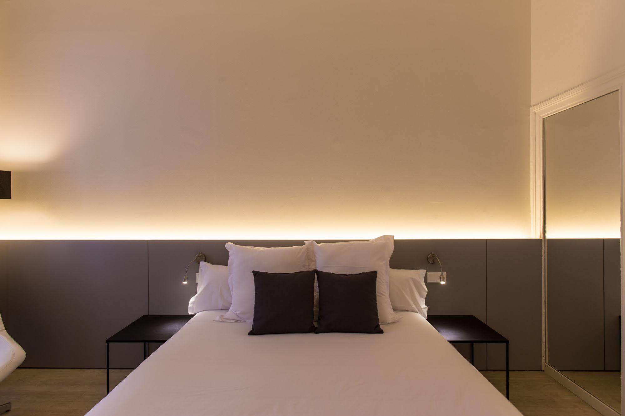 Izaila Plaza Catalunya Hotel Barcelona Kültér fotó